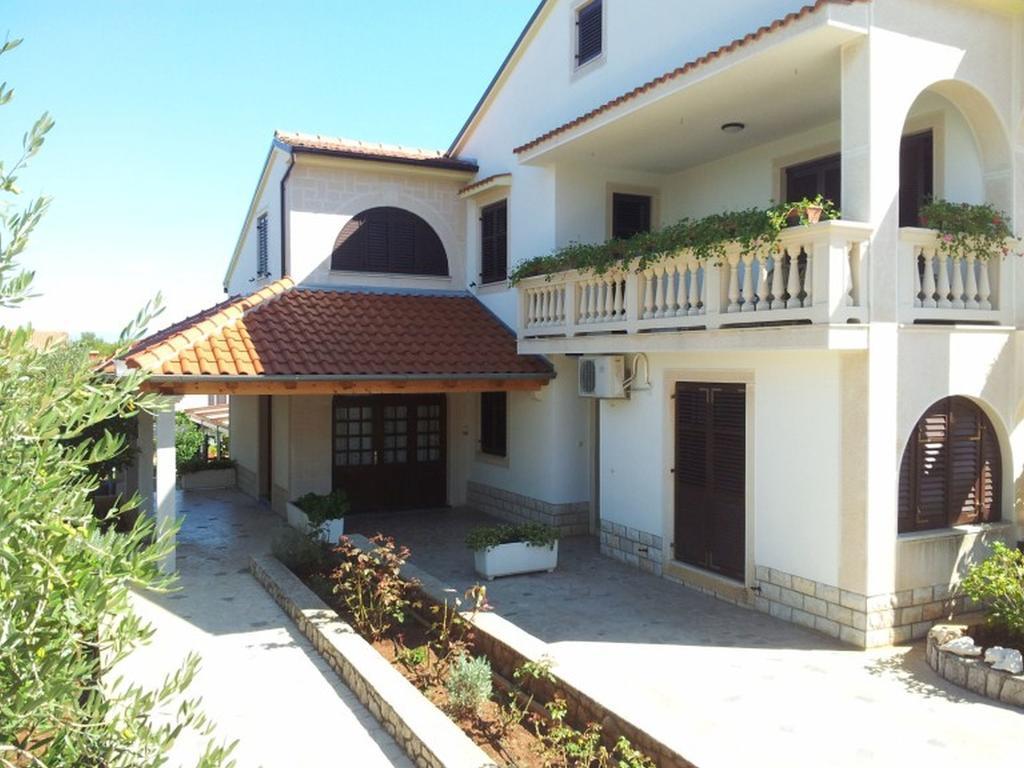 Apartments Franjo Mali Lošinj Екстериор снимка