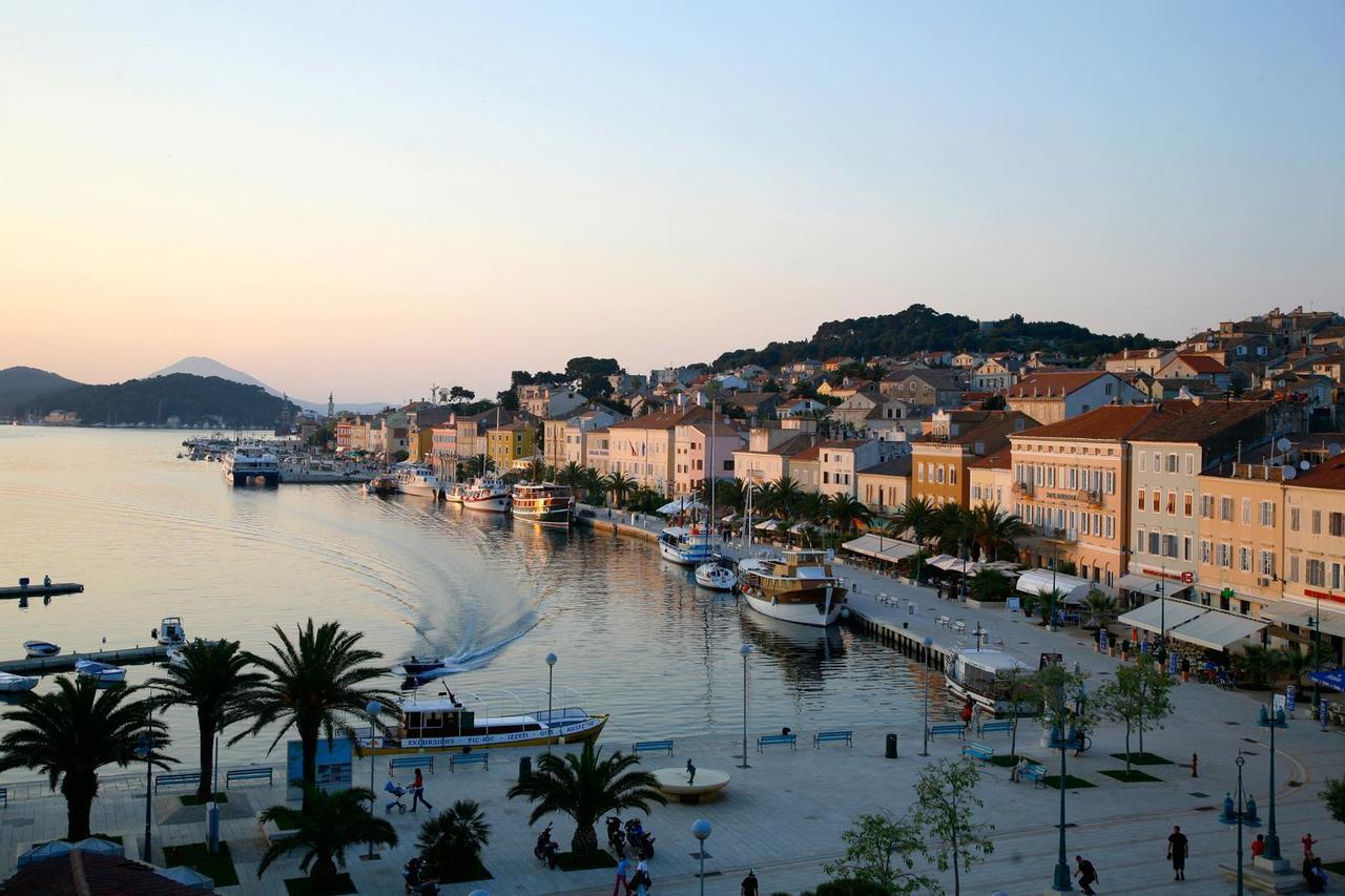Apartments Franjo Mali Lošinj Екстериор снимка